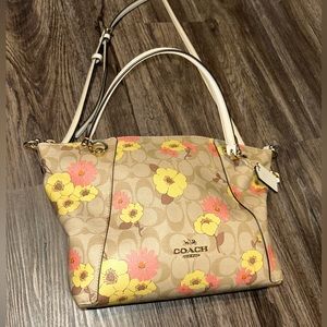 Coach bag floral clusters